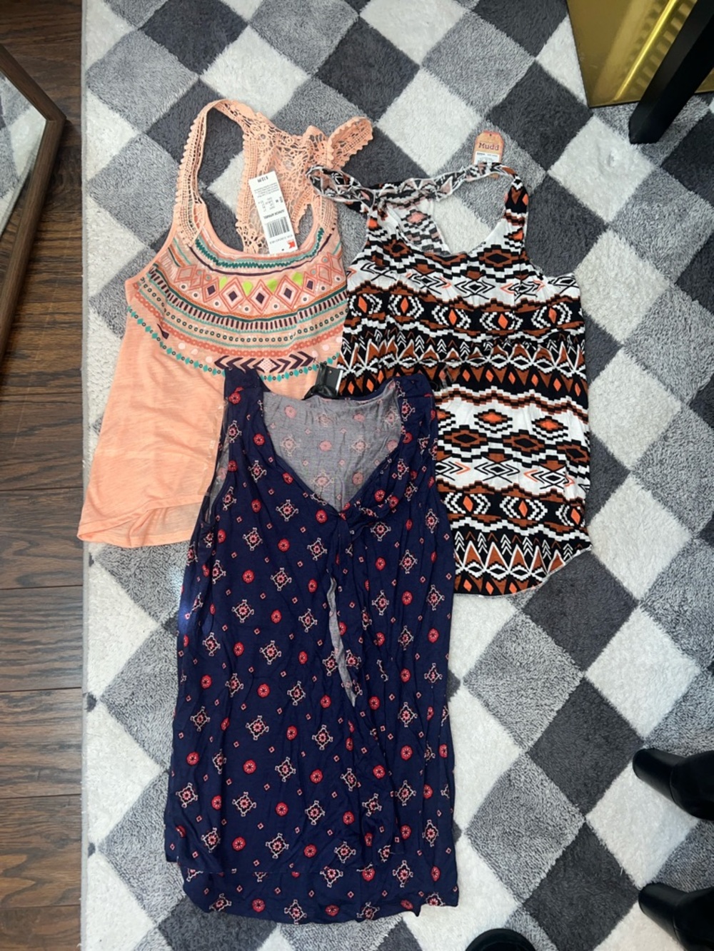 Multi Size Tank Top Lot. S/M/L